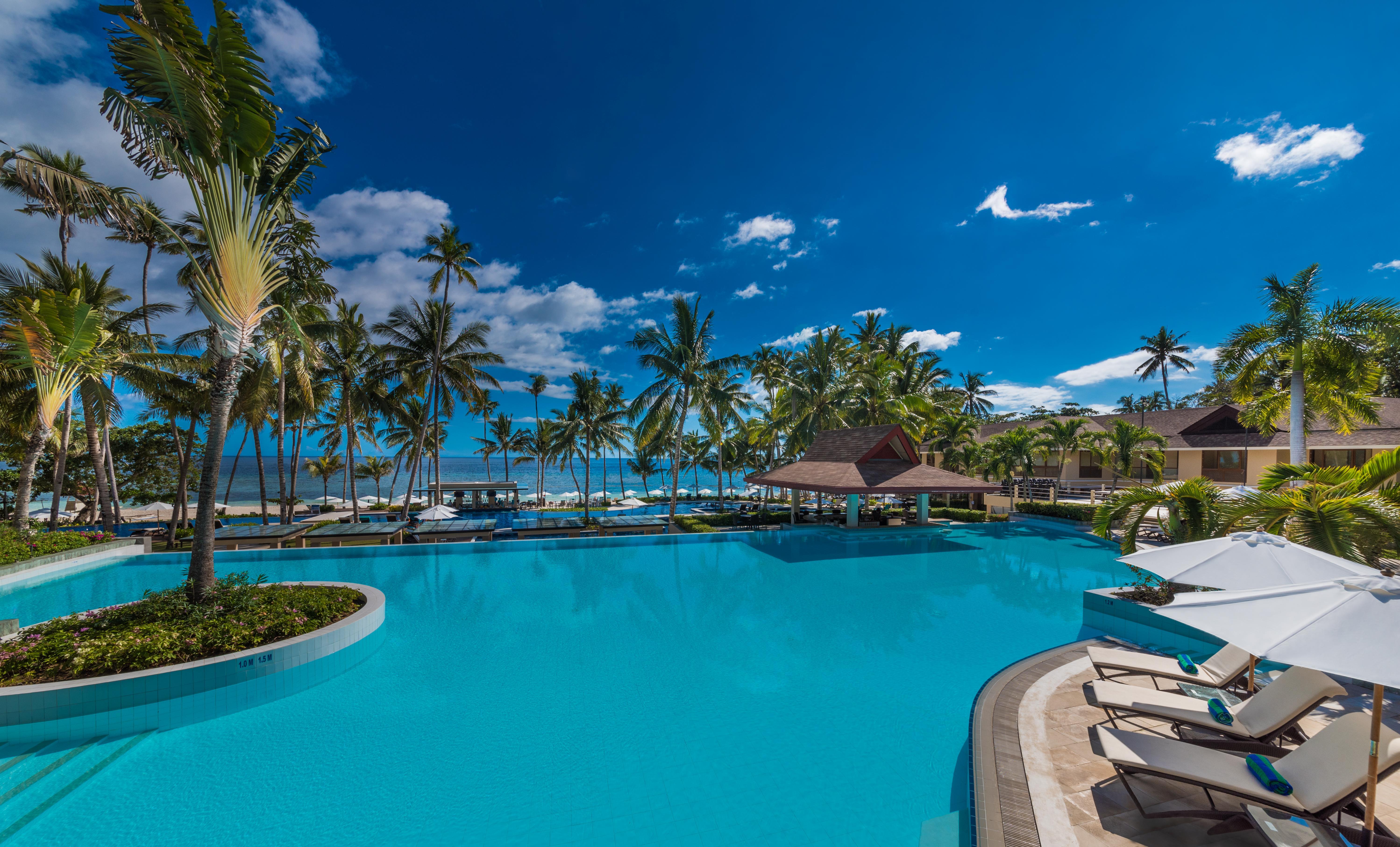 Resort Henann Alona 5*
