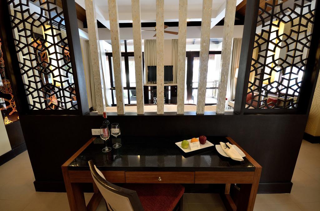 Resort Henann Alona 5*